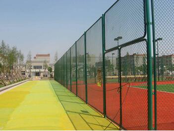 球場圍網(wǎng).jpg
