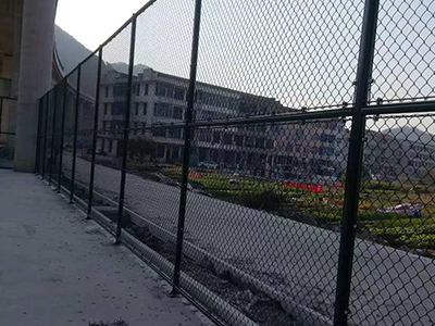 體育場(chǎng)圍欄